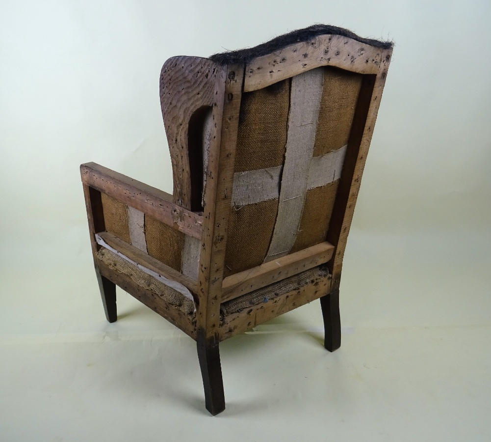 Child’s Wing Chair (12).JPG